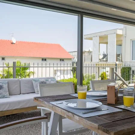 Tramontana With Pool Apartman