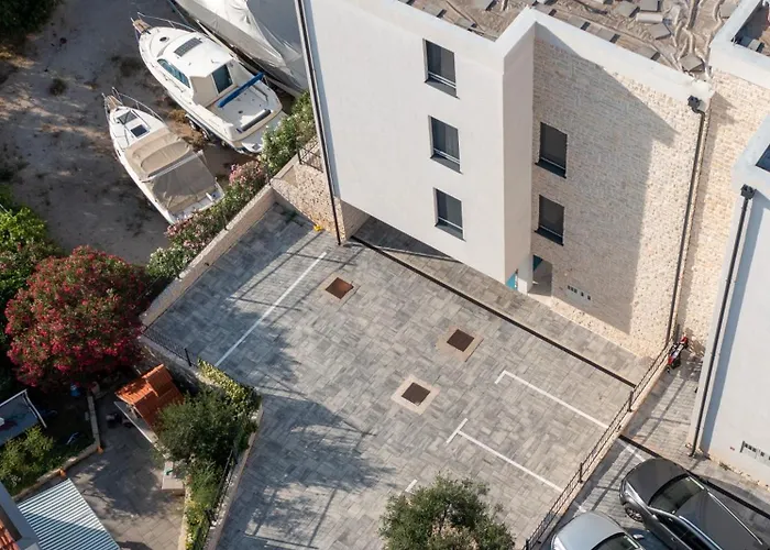 Tramontana With Pool * Murter