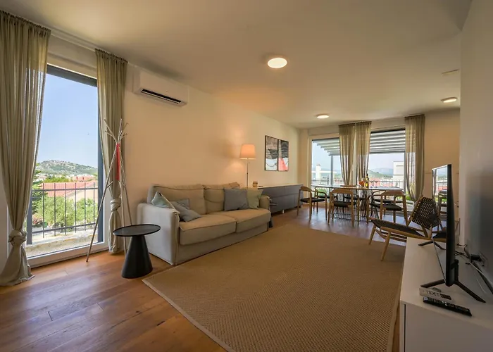 Apartamento Tramontana With Pool Murter