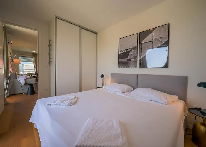 Apartamento Tramontana With Pool